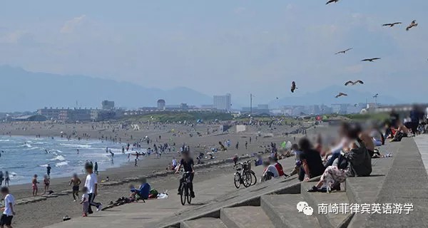 神奈川海岸大批游客杀到，真的安全了么？