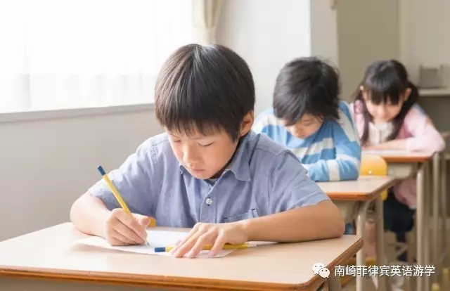 日本英语教师摸底测试结果让人大跌眼镜